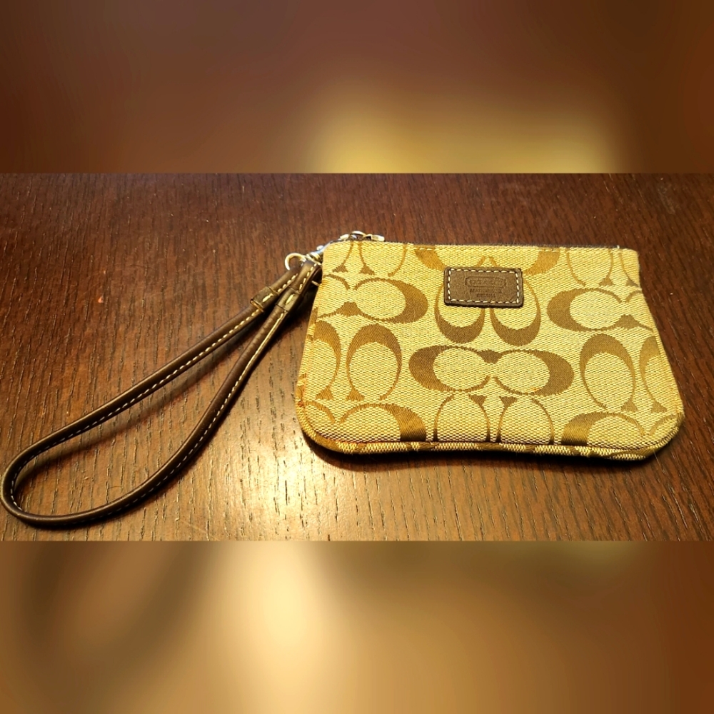 Coach wristlet